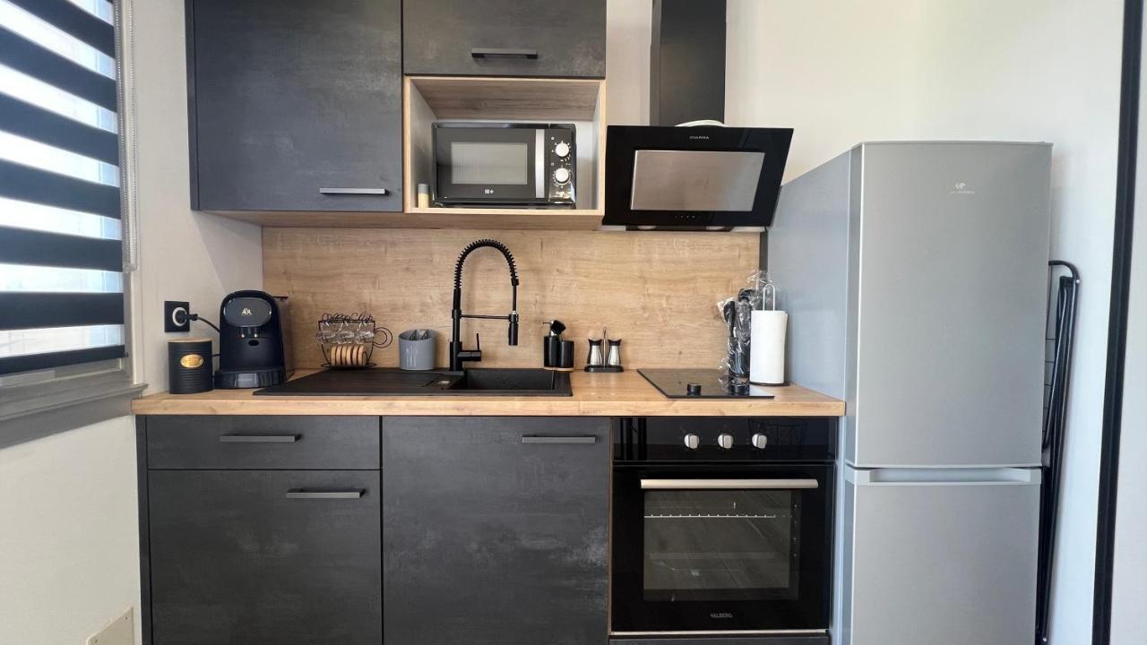 Appartement Cosy, Vue Mer Avec Parking Privatif Canet-en-Roussillon Exterior photo